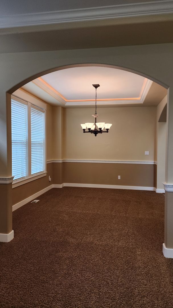 Building Photo - Beautiful Campus Glen 4-Bedroom!