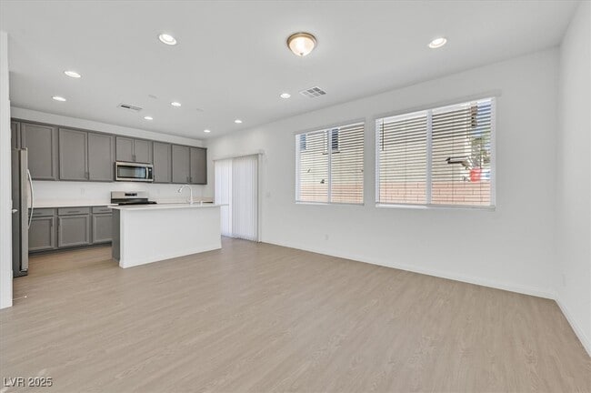 Building Photo - 8112 Rockflower St