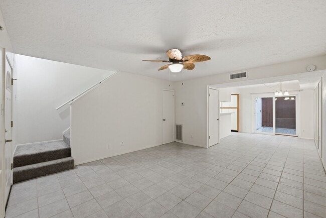 Building Photo - 1433 Cedar Post Ln