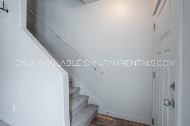 Building Photo - 662 E 355 N