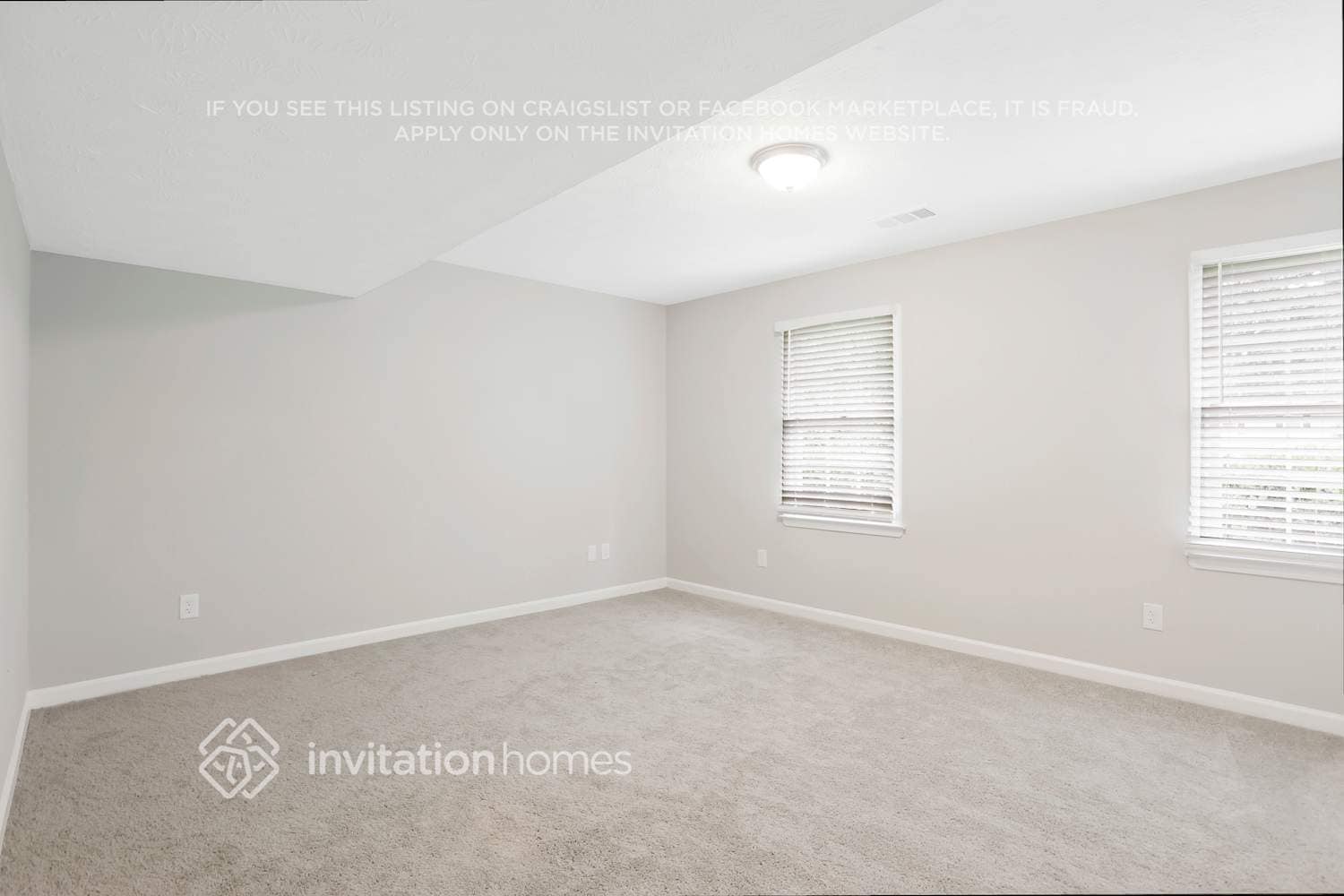 Building Photo - 964 Oak Moss Dr