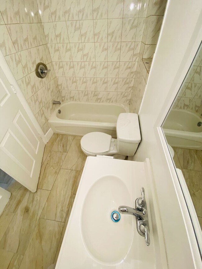 Building Photo - 2230 NW 51 Terrace