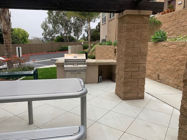 Building Photo - Beautiful Lake San Marcos Home - Offered by KRC Realty - Rich Farmer Team