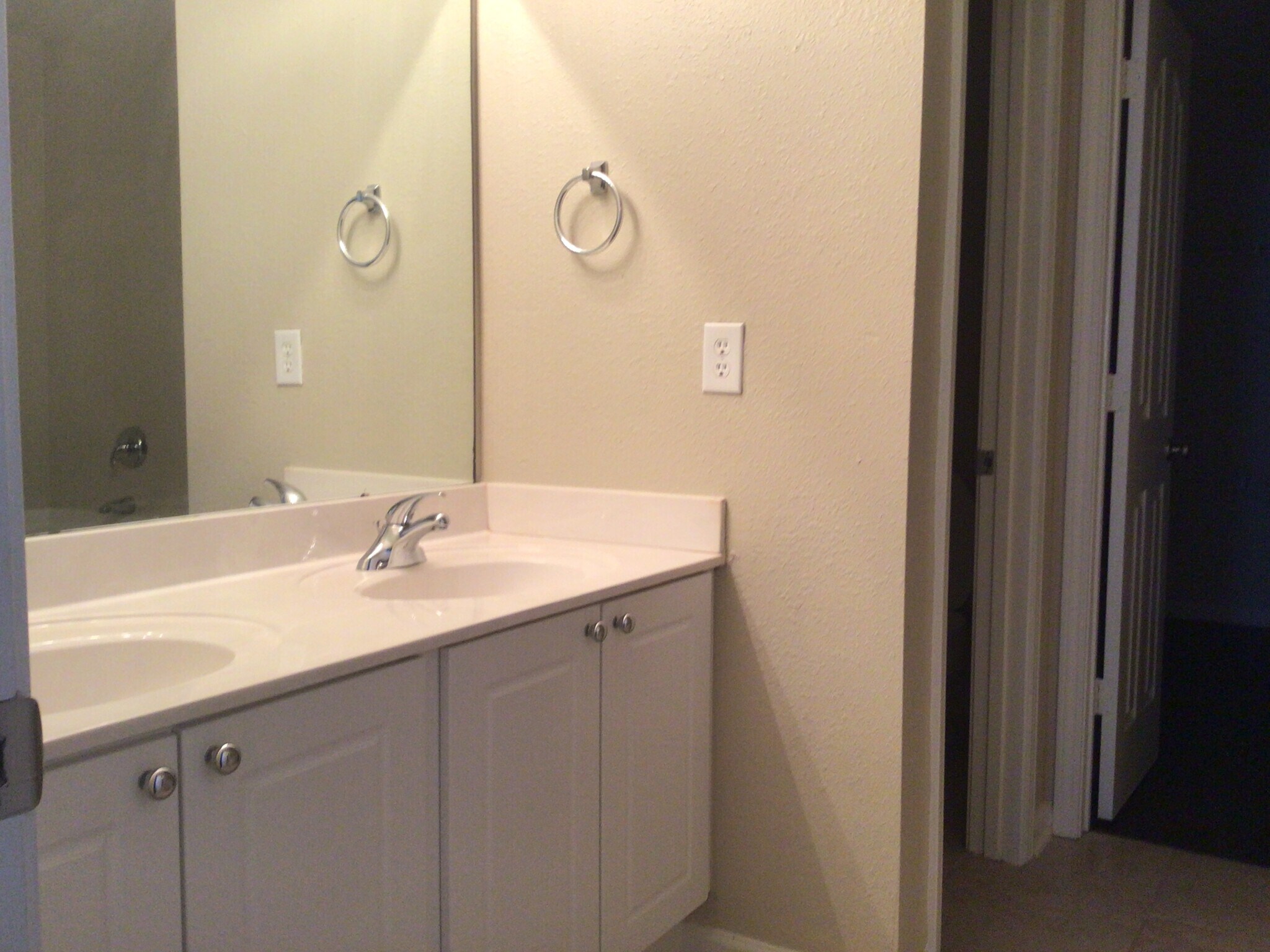 Building Photo - 14718 Watertrace Dr