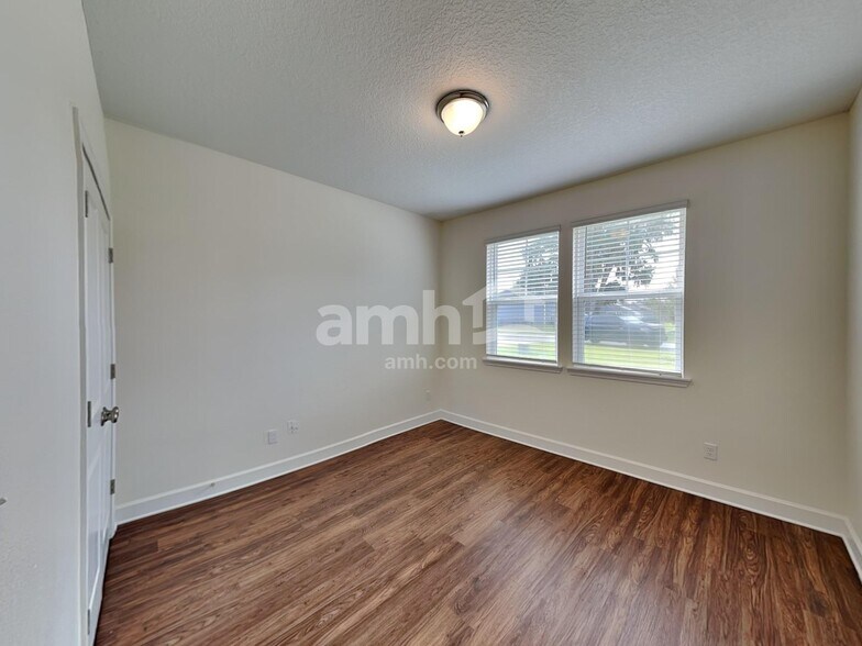 Building Photo - 6607 Hidden Rose Pl