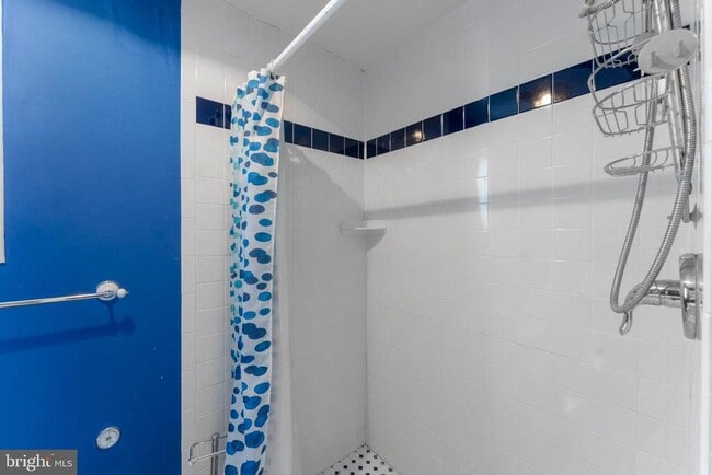 Building Photo - 3207 Circle Hill Rd