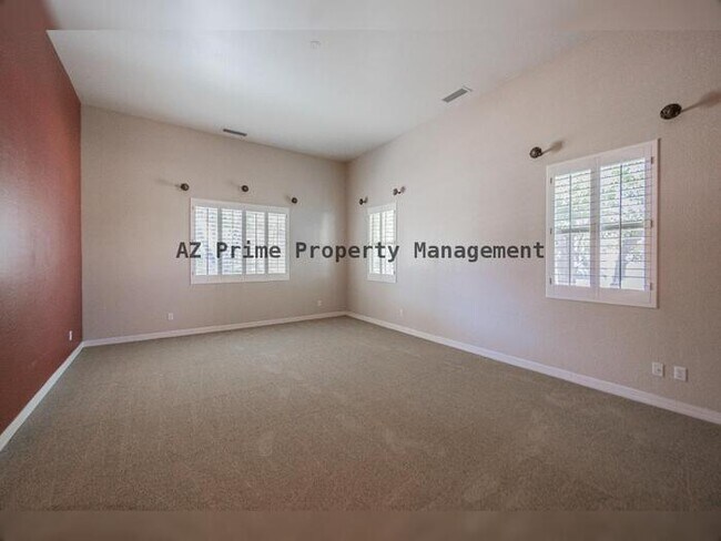 Building Photo - 2902 E Gary Way