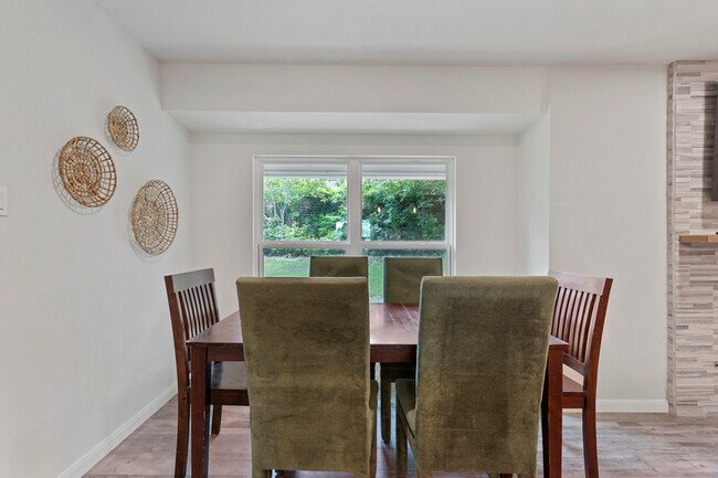 Building Photo - 3063 Cortez Dr