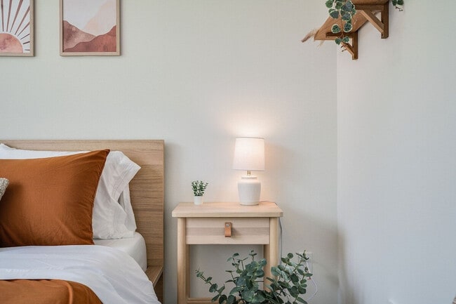 Building Photo - 1414 E Howell St