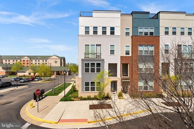 Building Photo - 2612 Neabsco Common Pl
