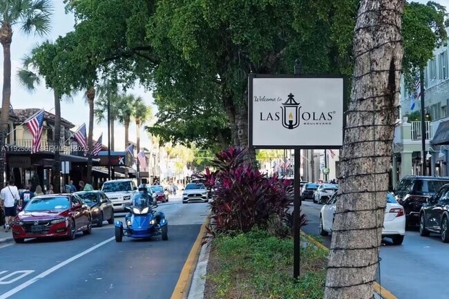 Building Photo - 909 NE 7th St