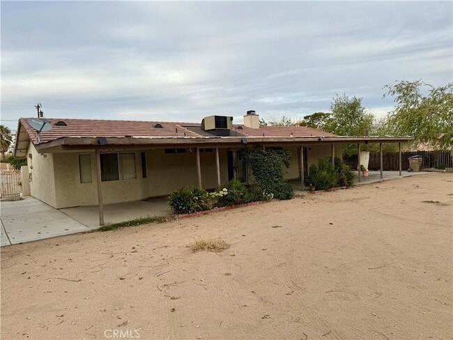 Building Photo - 18693 Albany St