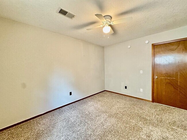Building Photo - 11628 Lorene Ave