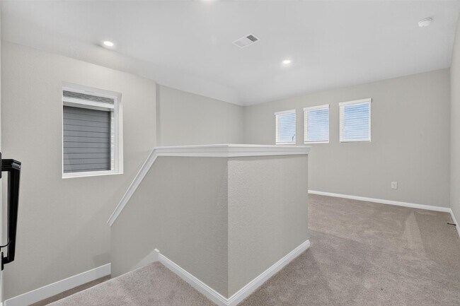Building Photo - 6427 Prospect Oaks Pkwy