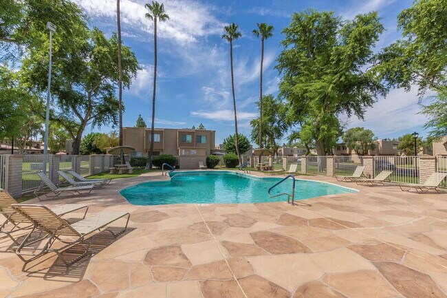 Building Photo - 4163 N 81st St