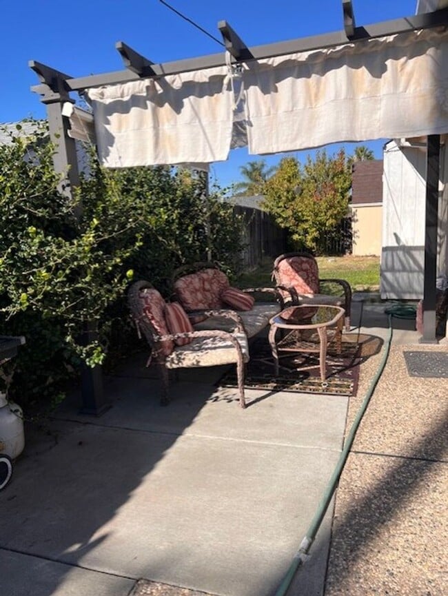 Building Photo - Furnished Home for Rent – North Highlands, CA