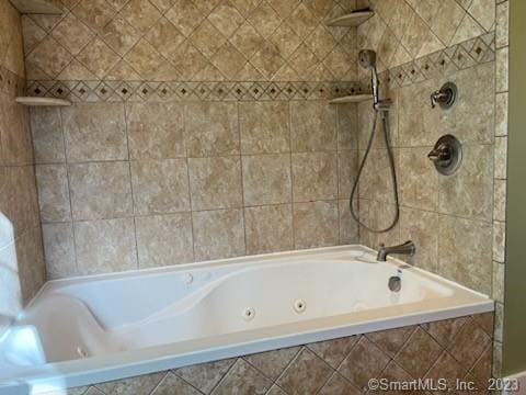 Building Photo - 462 Main St