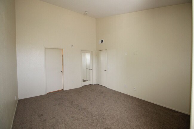 Building Photo - 1338 Nicolette Ave