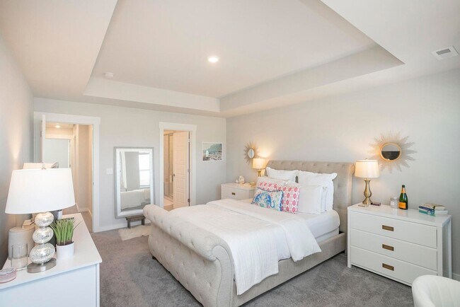 Building Photo - 517 Swanholme Dr