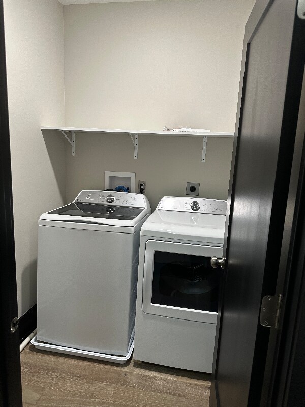 Building Photo - 430-432 Main St