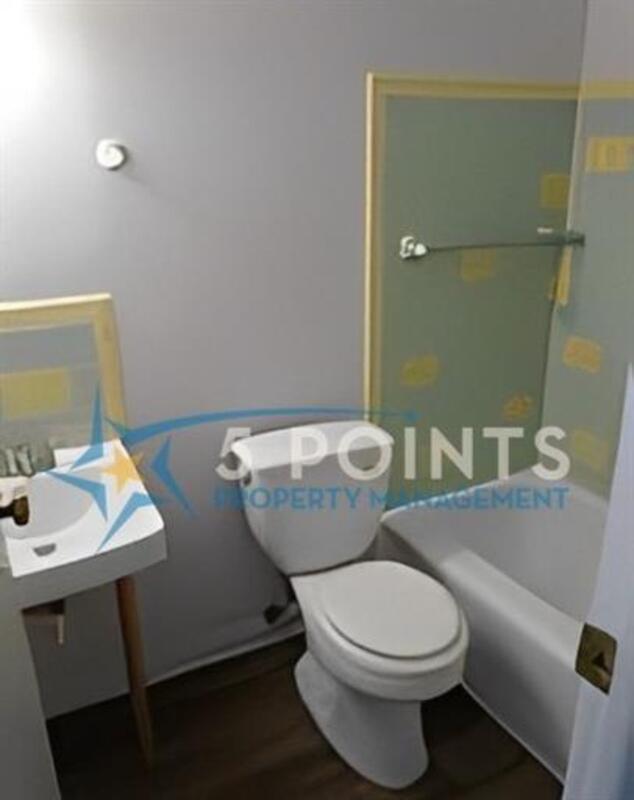 Building Photo - 1174 Chandler Ave