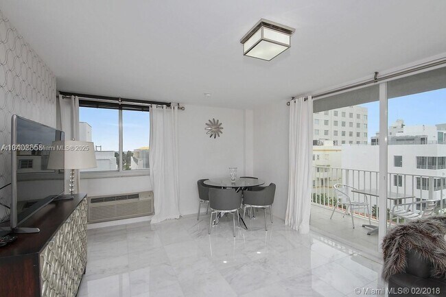 Building Photo - 1255 Collins Ave