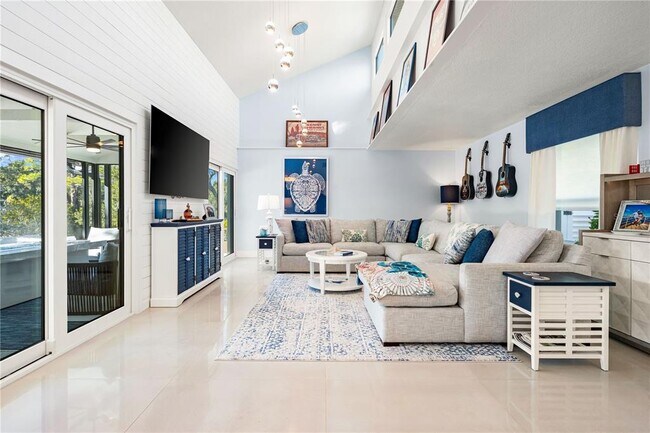 Building Photo - 2500 Monterey St