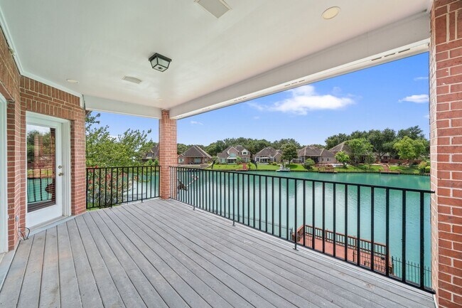 Building Photo - 403 Brook Shore Ct