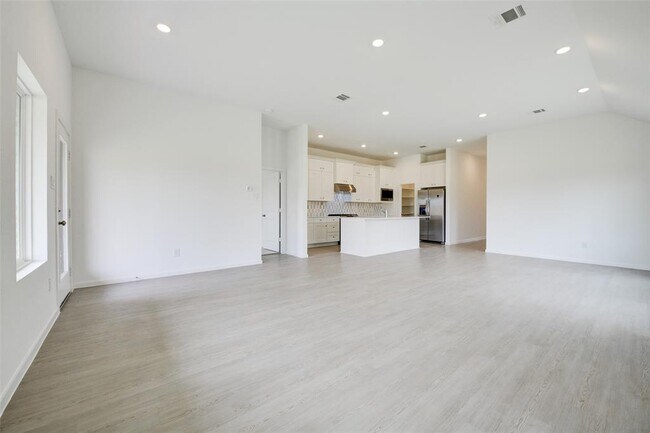 Building Photo - 27506 Spearmint Ridge Dr