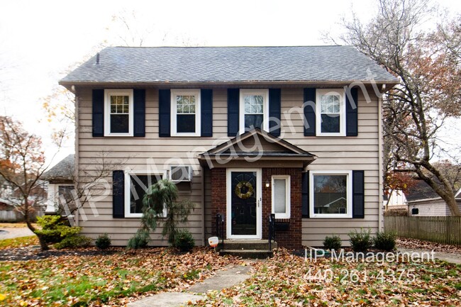 Primary Photo - Welcome to your dream rental in Akron! 4 B...