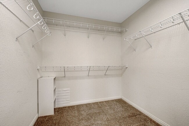 Building Photo - 4 bedroom cul-de-sac home in Henderson!