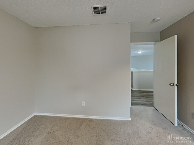 Building Photo - 5305 Riverflat Ct