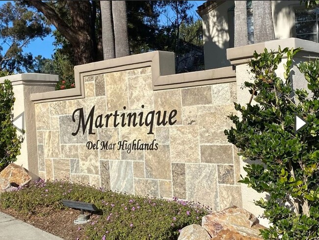 Building Photo - $2,595 - 1 Bed / 1 Bath Condo in Martiniqu...