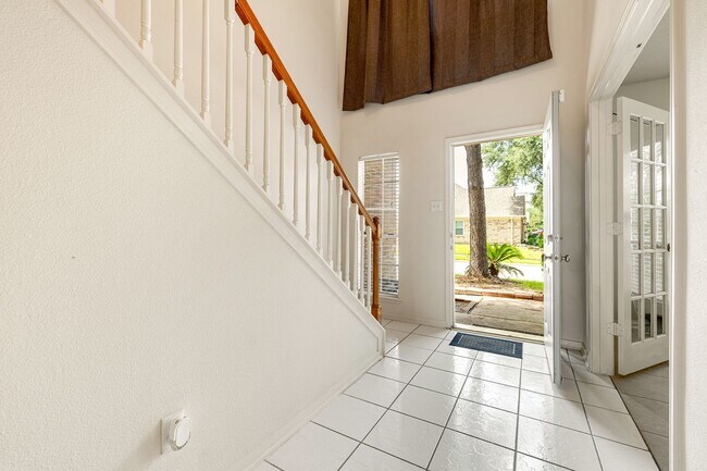 Building Photo - 20307 Wild Berry Dr