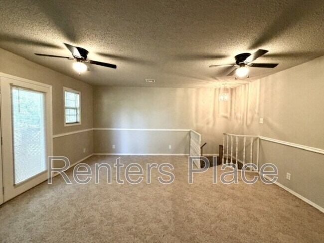 Building Photo - 14148 S Poplar Pl