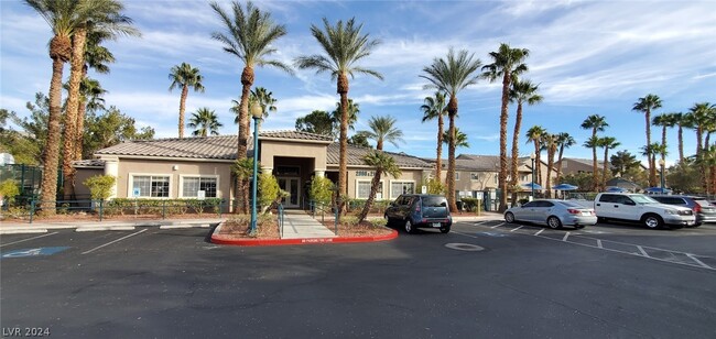 Building Photo - 2052 Gravel Hill St