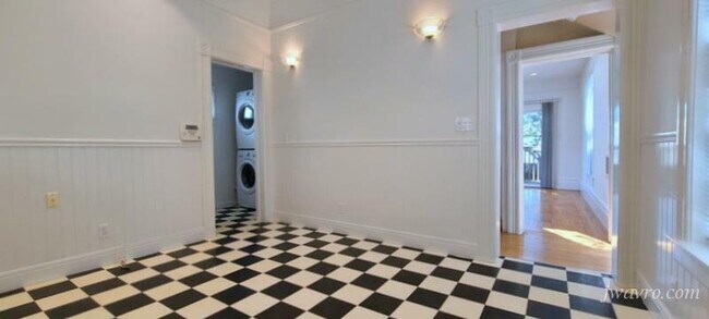 Building Photo - 43 Worth St