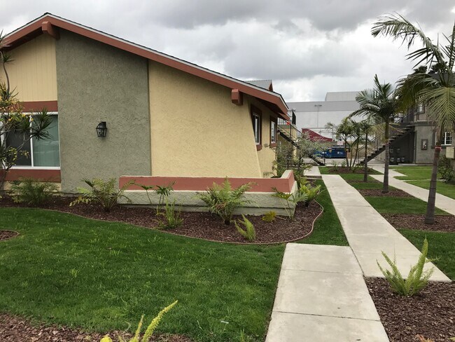 3110 E Orangethorpe - 3110 E Orangethorpe Ave