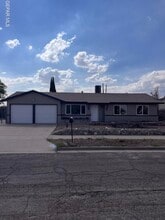 Building Photo - 2325 Ken Venturi Ln