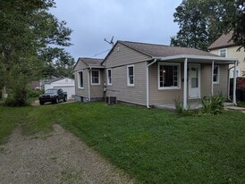 Building Photo - 2917 Haig Ave