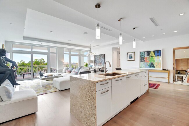 Building Photo - 3200 S Ocean Blvd