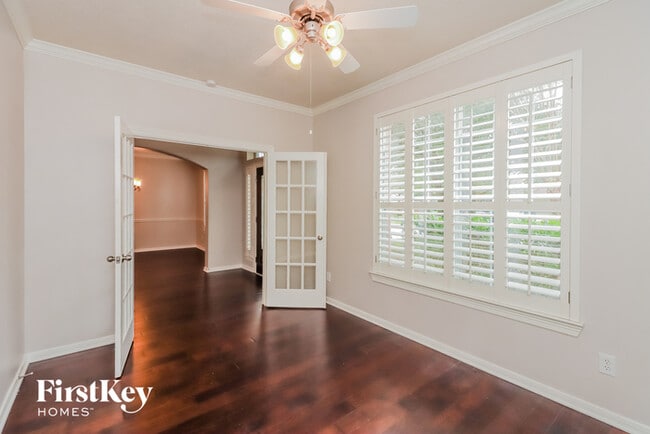 Building Photo - 20715 Pinebrook Hollow Ln