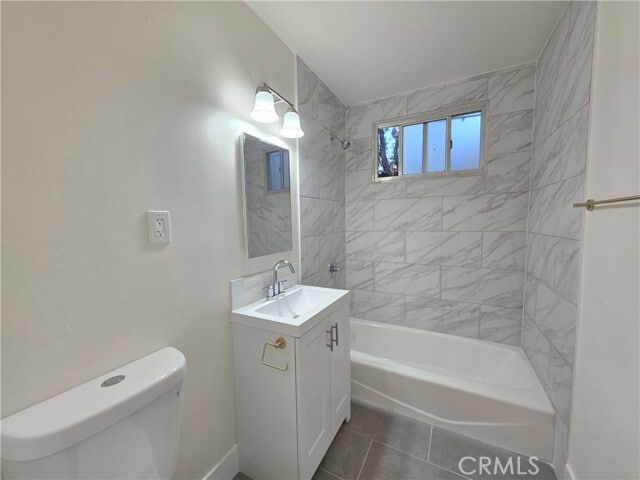 Building Photo - 20609 Hartland St