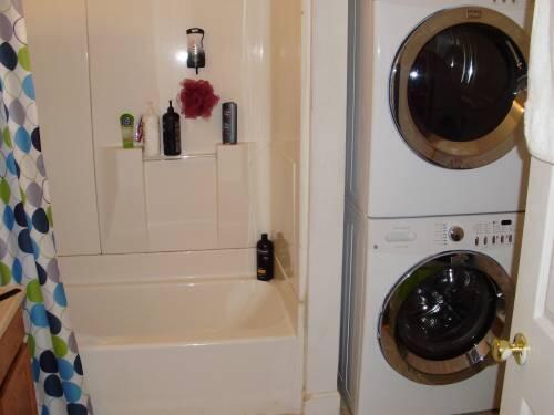 Building Photo - 506 7th St