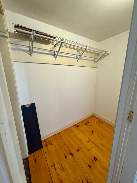 Building Photo - 15 Ames St