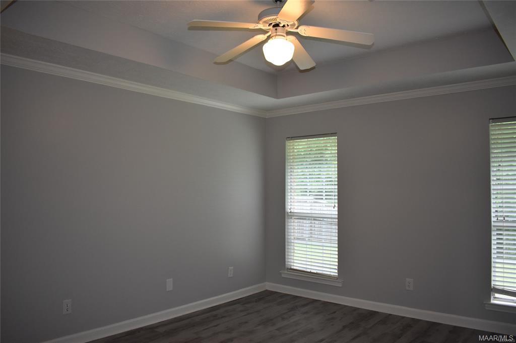 Building Photo - 6301 Scenic Dr