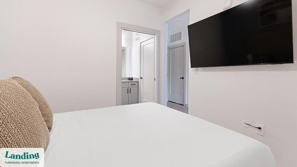 Building Photo - 1148 N Main St