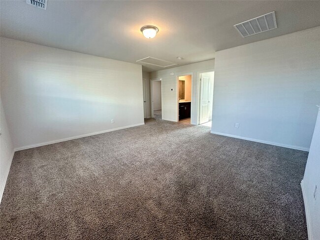 Building Photo - 1636 Briar Hunt Dr