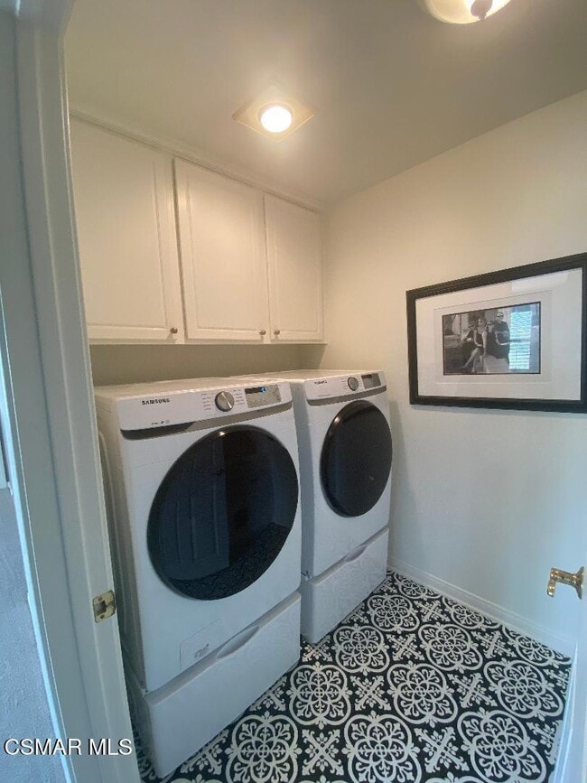Building Photo - 3082 Eaglewood Ave