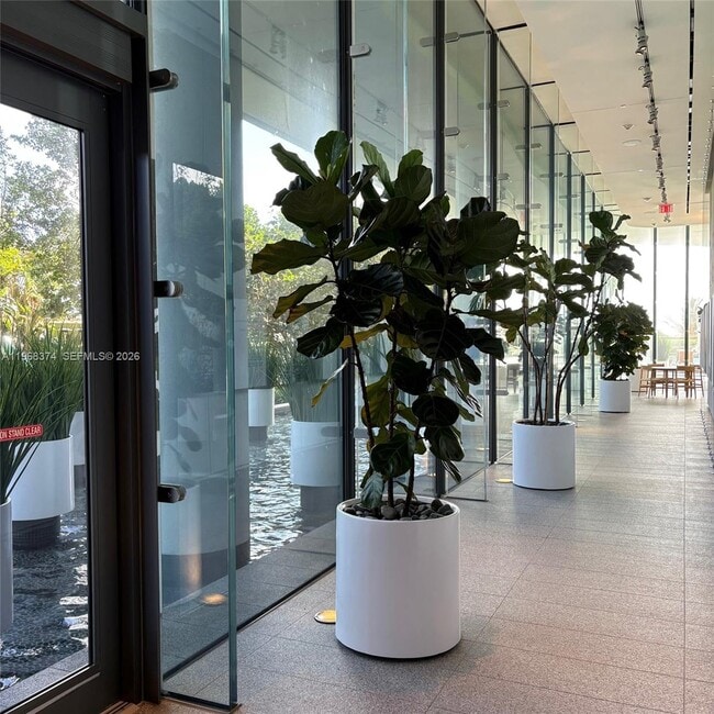 Building Photo - 8701 Collins Ave